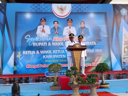 Pidato pertama, Bupati Lembata menekankan tiga program untuk melepaskan ekonomi rakyat