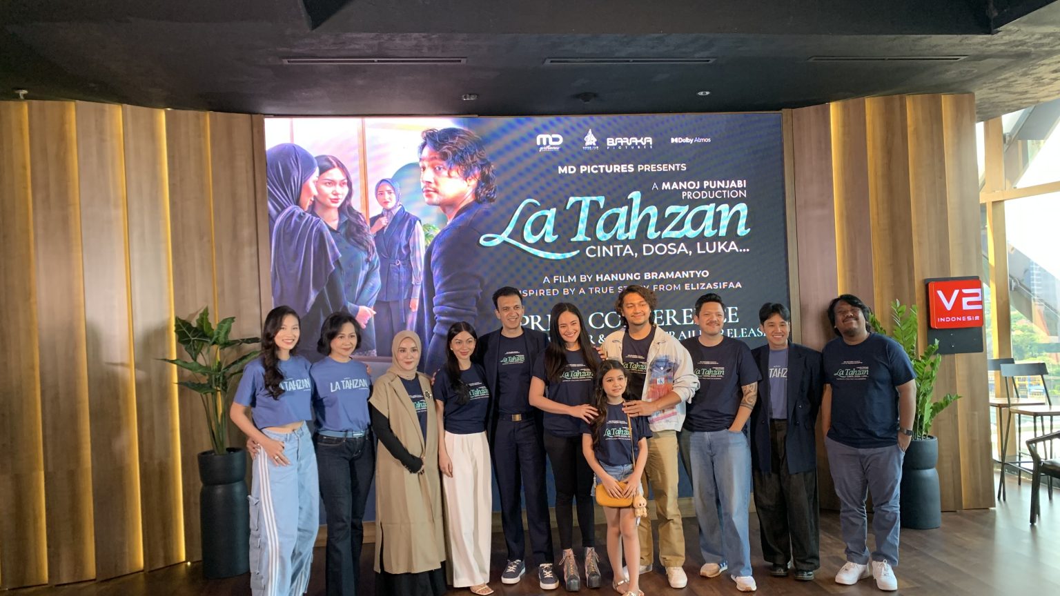 Playing La Tahzan Film, Ariel Tatum banyak ISTIGFAR