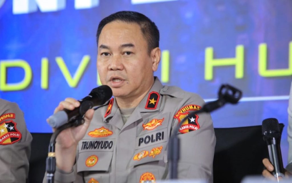 Polri berkomitmen pada tindakan perusahaan preman dengan kedok organisasi massa