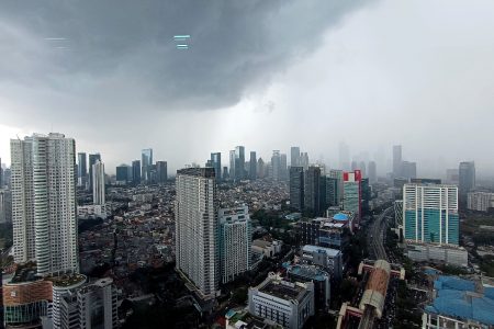 Prakiraan cuaca Jakarta hari ini Selasa, 18 Maret 2025 hujan ringan sepanjang hari