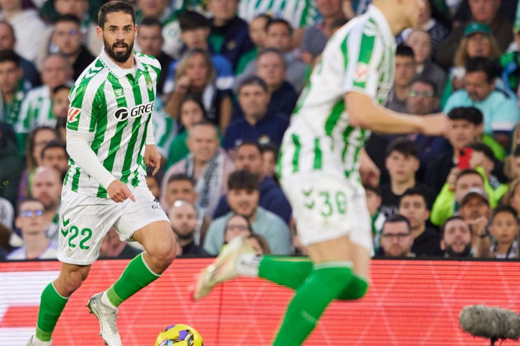 Real Betis vs Real Madrid Isco Gemilang, Real Betis mengalahkan Real Madrid 2-1 di La Liga