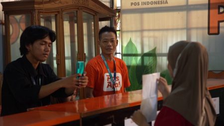 Realisasi distribusi bantuan sosial di Bekasi mencapai 52 persen dalam 7 hari