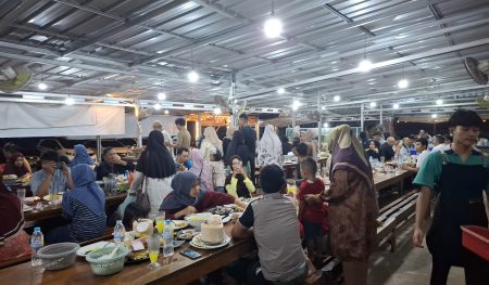 Rempah -rempah kuning muara, tempat untuk berbuka puasa favorit Anda di Pangkalpinang