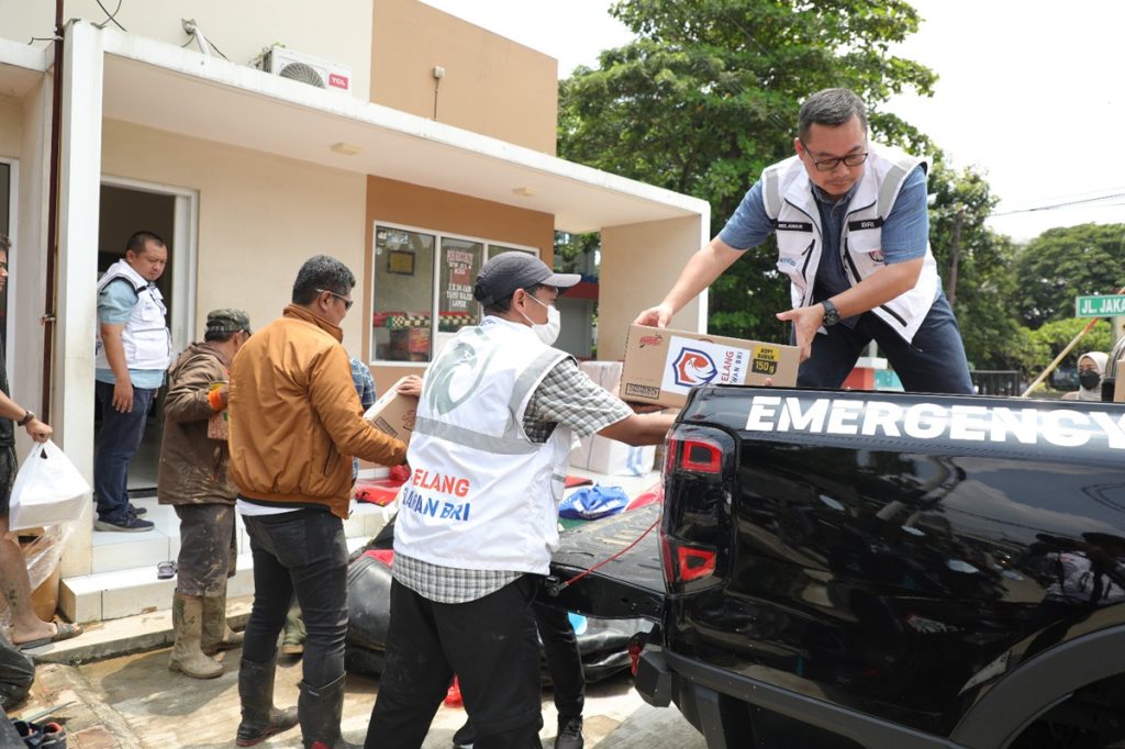 Respons terhadap bencana banjir Jabodetabek, Bri peduli dengan gerakan cepat mendistribusikan bantuan untuk penduduk yang terkena dampak