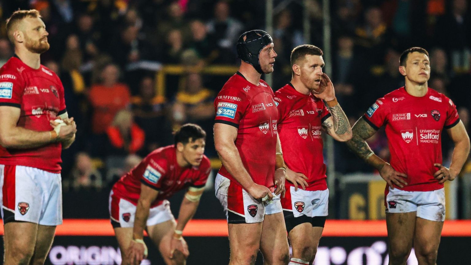 Salford Red Devils in Crisis: Brian Carney dan Jon Wilkin memanggil ‘peringkat’ keheningan pemimpin setelah periode krisis | Berita Liga Rugby