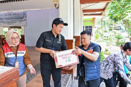 Sinergi satu pertamina, asuransi pertalife membantu korban banjir di bekasi