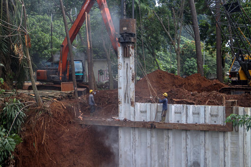 Tanah di tepi Sungai Jawa Barat akan dibawa ke properti negara bagian