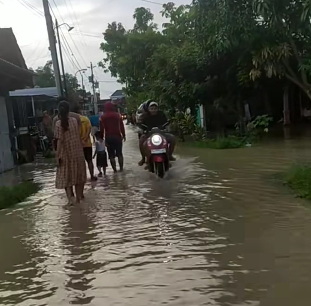 Tanggul Sungai Jebol, sejumlah desa di Pati dibanjiri