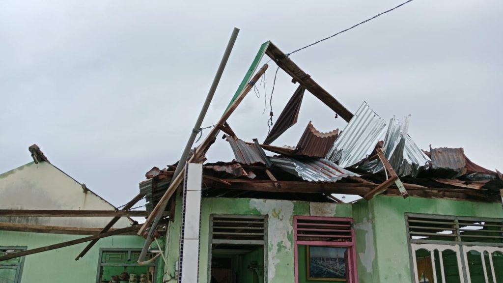 Tornado di Bangka Belitung rusak oleh 40 rumah