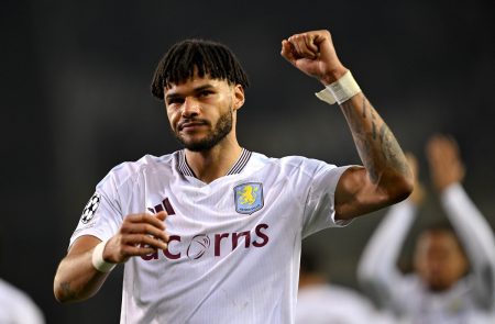 Tyrone Mings Menebus Kesalahan, Aston Villa berjarak satu langkah ke kuartal -final Liga Champions