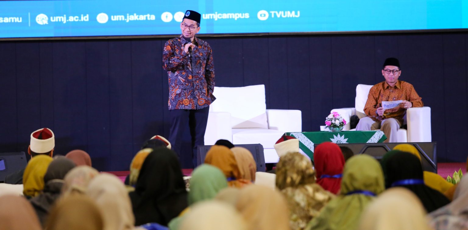 Ustaz Adi Hidayat Moderasi Agama Membuat Hidup Sukses Di Dunia dan Akhirat